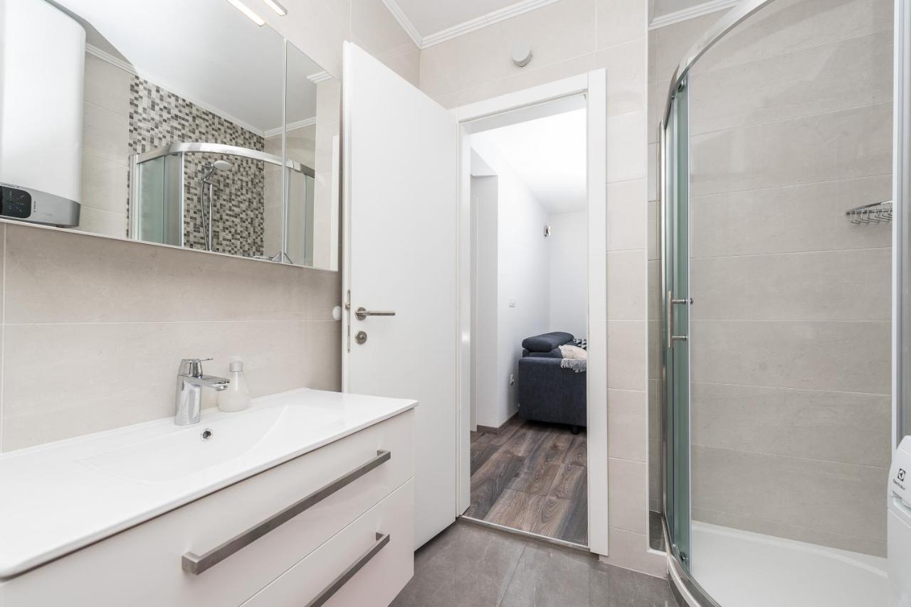 Apartments Janice Pakoštane Kültér fotó