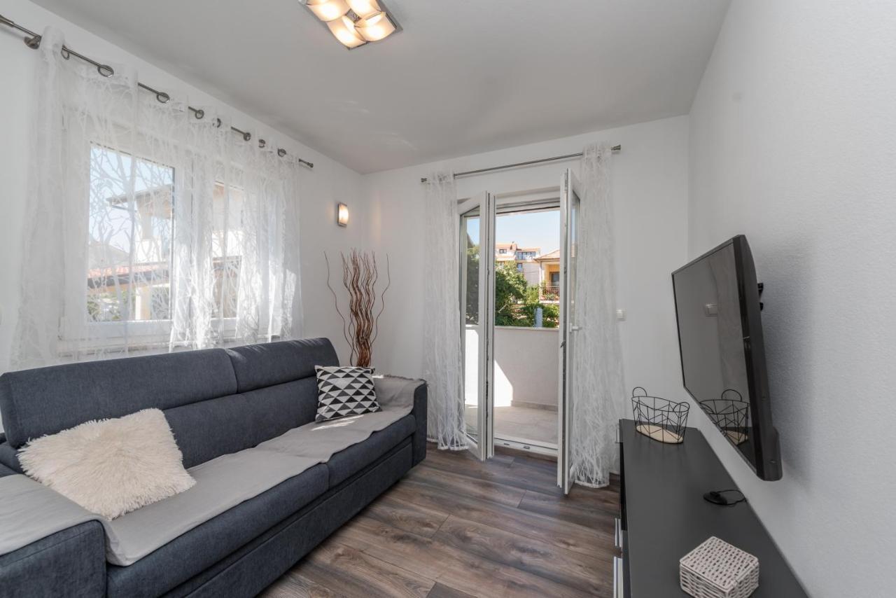 Apartments Janice Pakoštane Kültér fotó