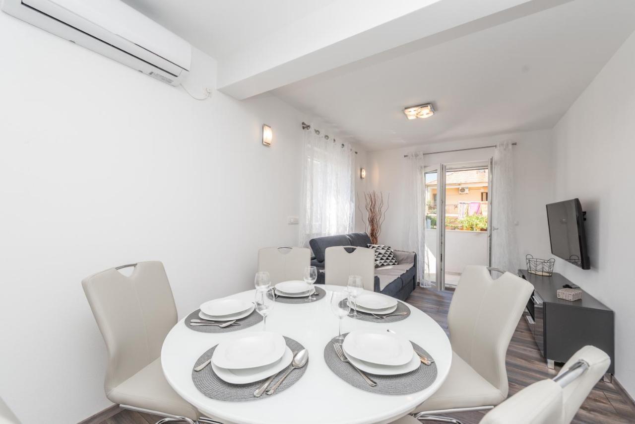 Apartments Janice Pakoštane Kültér fotó