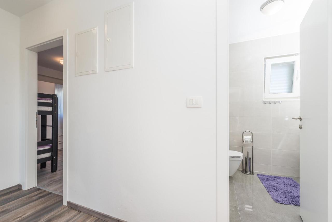 Apartments Janice Pakoštane Kültér fotó