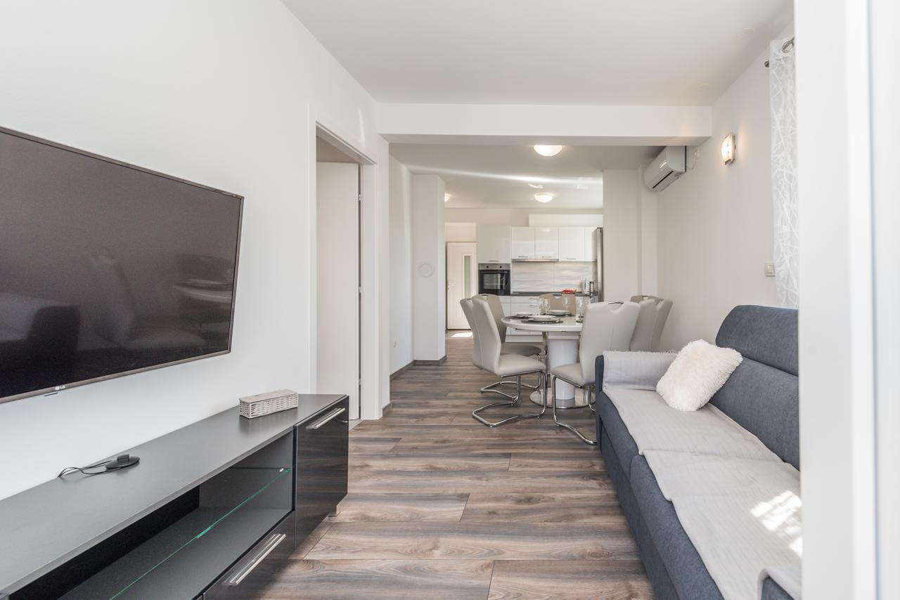 Apartments Janice Pakoštane Kültér fotó