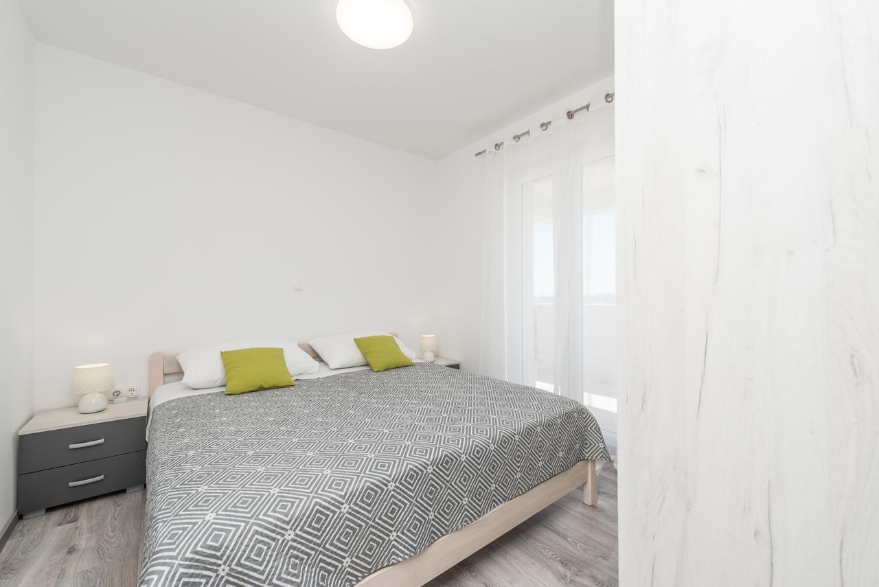 Apartments Janice Pakoštane Kültér fotó